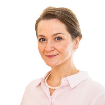 Dr Aneta Obloza
